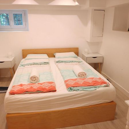 Apartment 55 M2, Sunny Garden & Pool In Villa 1905 أُنْداي المظهر الخارجي الصورة